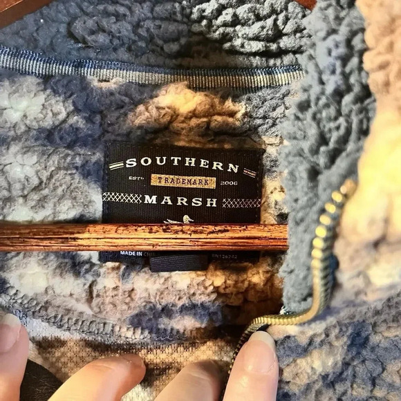 Southern Marsh Pullover Men's Large Aztec Brown Fleece Polyester 1/4 Zip - Picture 3 of 6